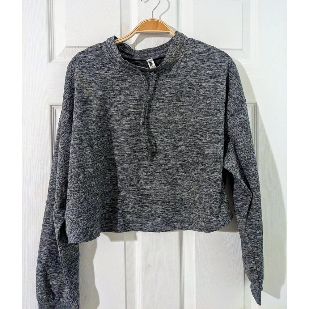 Zella Gray Cropped Pullover Drawstring Mock Neck Long Sleeve Top Size L NWOT‎